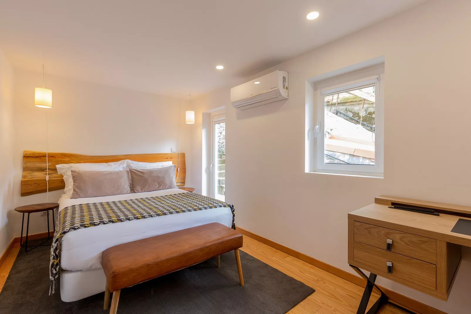 YOUROPO - Cosy 4-Slaapkamer
