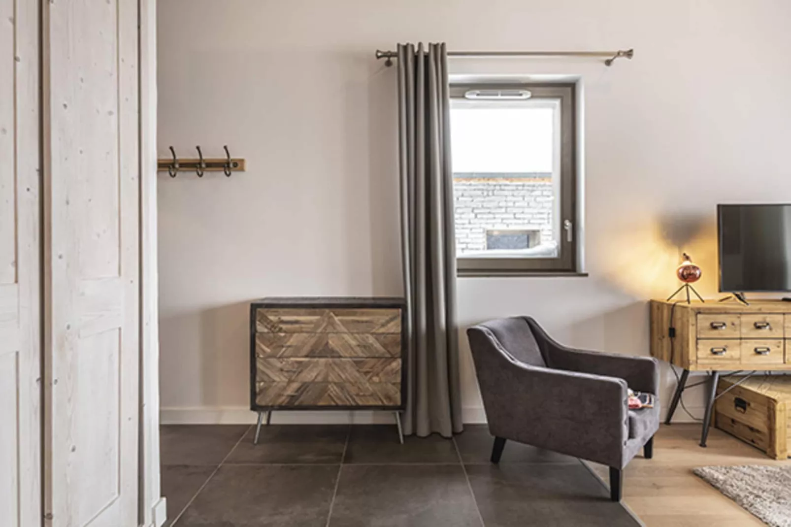 Le Hameau de barthelemy-A48P-Woonkamer