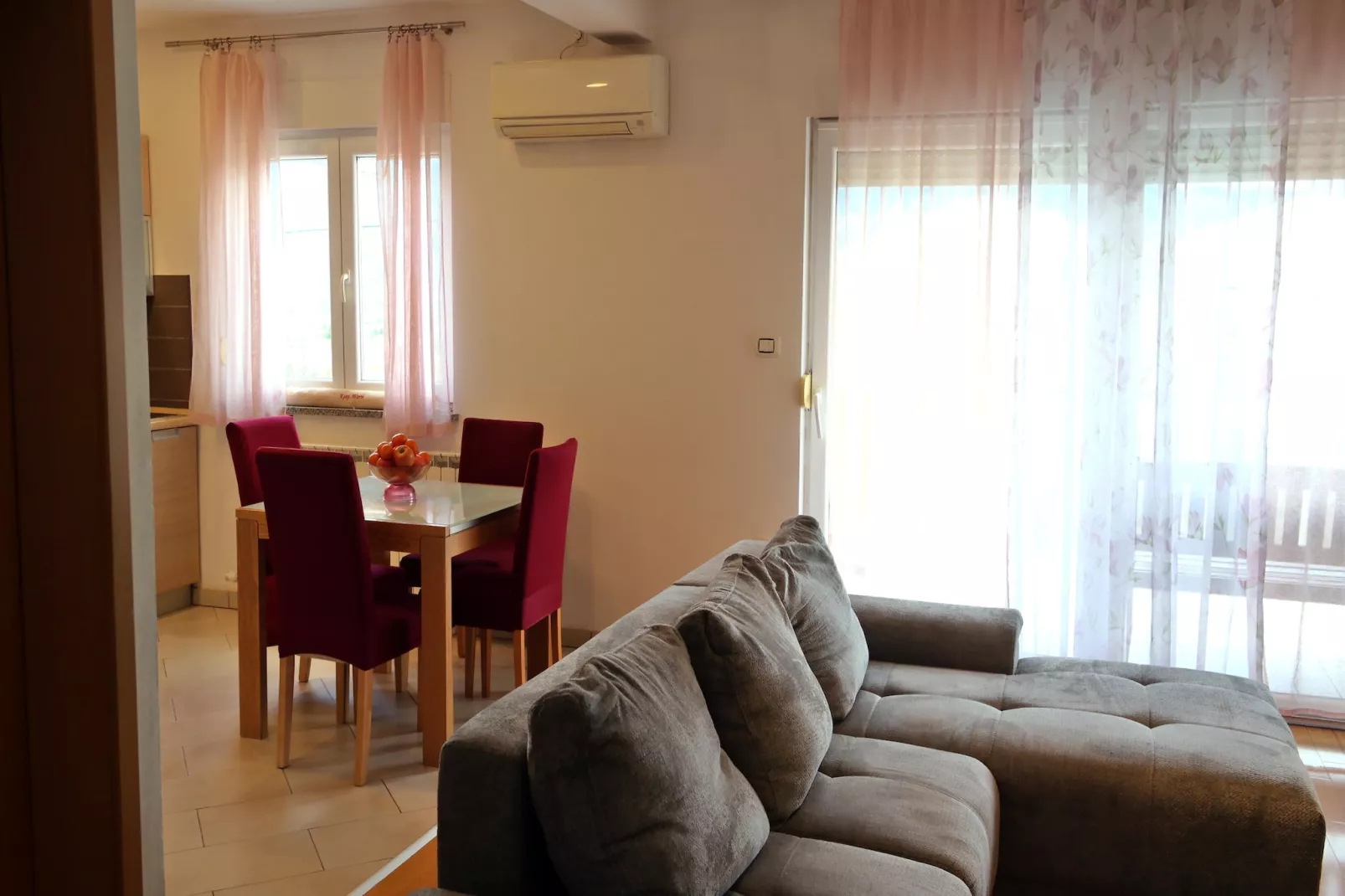 Apartment Sarah-Woonkamer