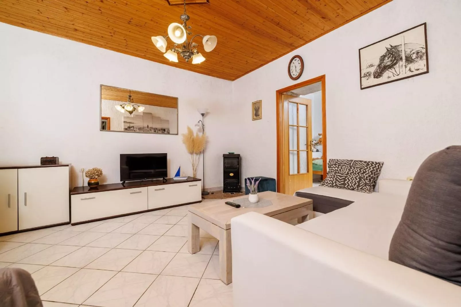 Holiday Home Bribirka-Woonkamer