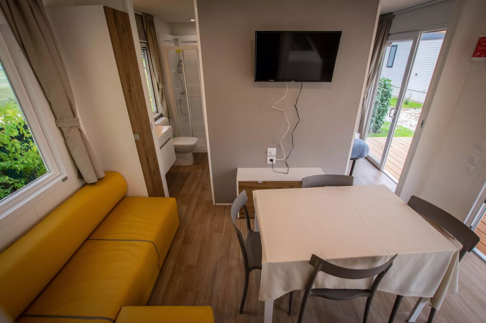 RESIDENCE ALBA VILLAGE / Studio Apartment 2 Personen M2-Eetkamer