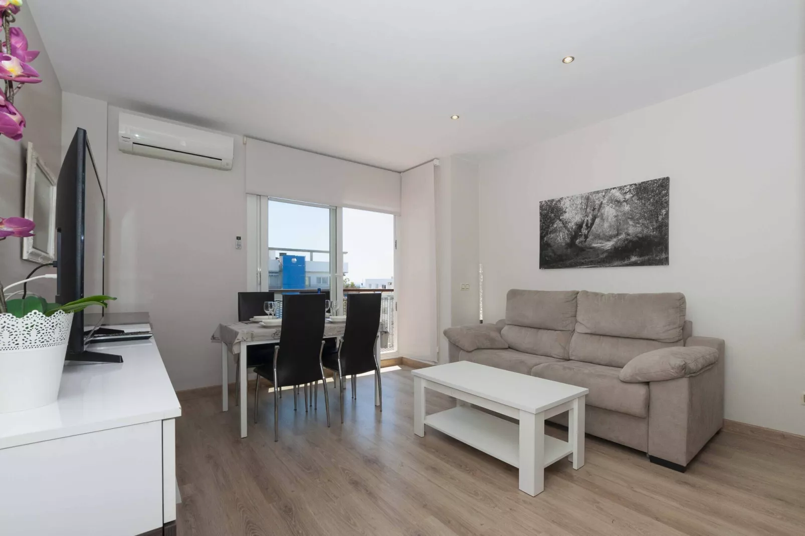1235 BLAUMARINA con piscina-Woonkamer