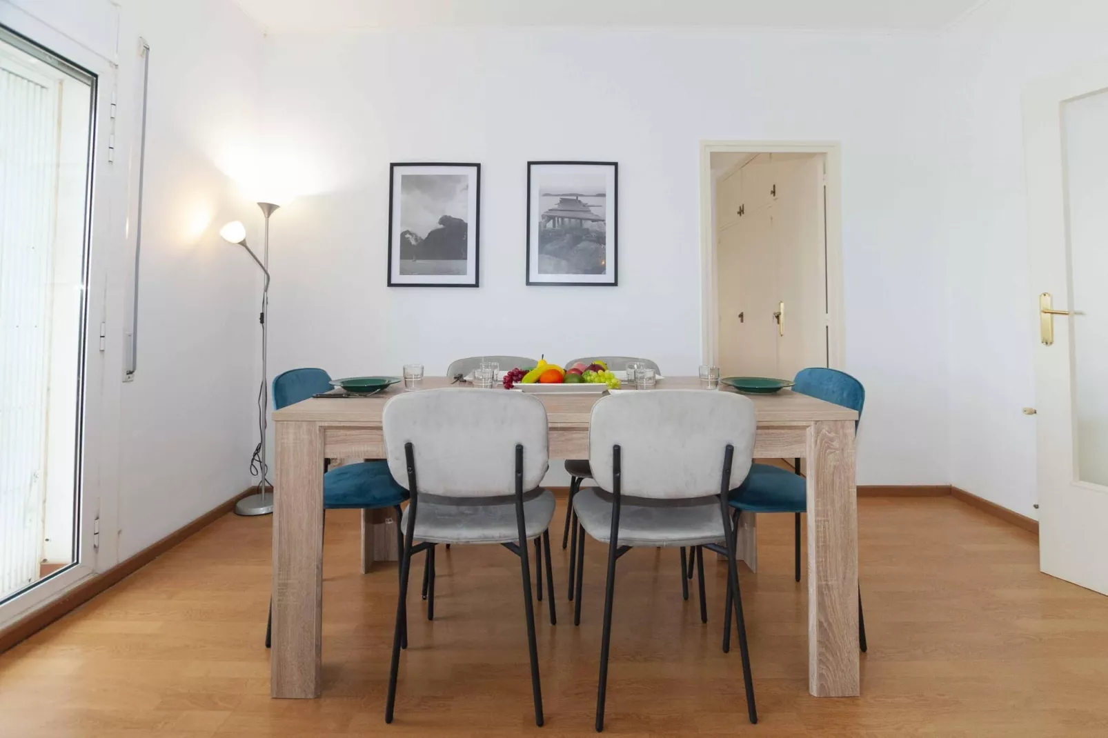 1141 MAS OLIVA con Piscina-Eetkamer