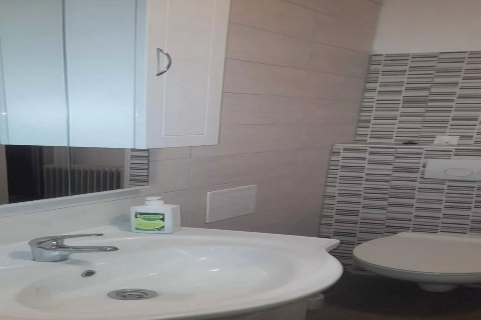 Apartment Sibenik - two bedroom apartment-Badkamer