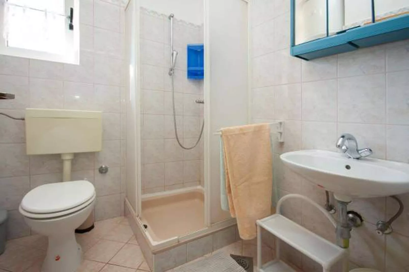 Apartments Maretić - one bedroom apartment A3-Badkamer