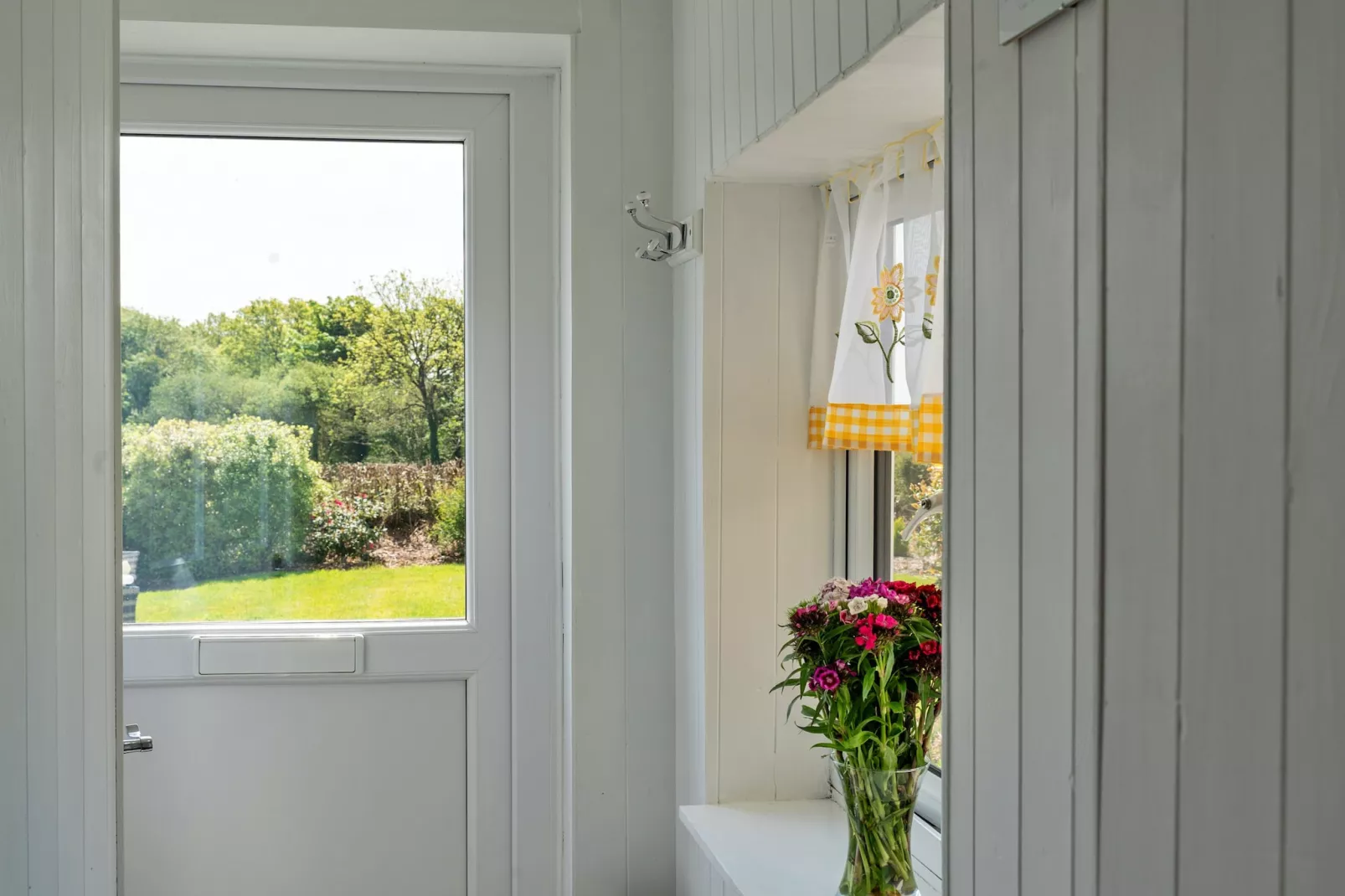 Cutkieve Farm Cottage-Woonkamer