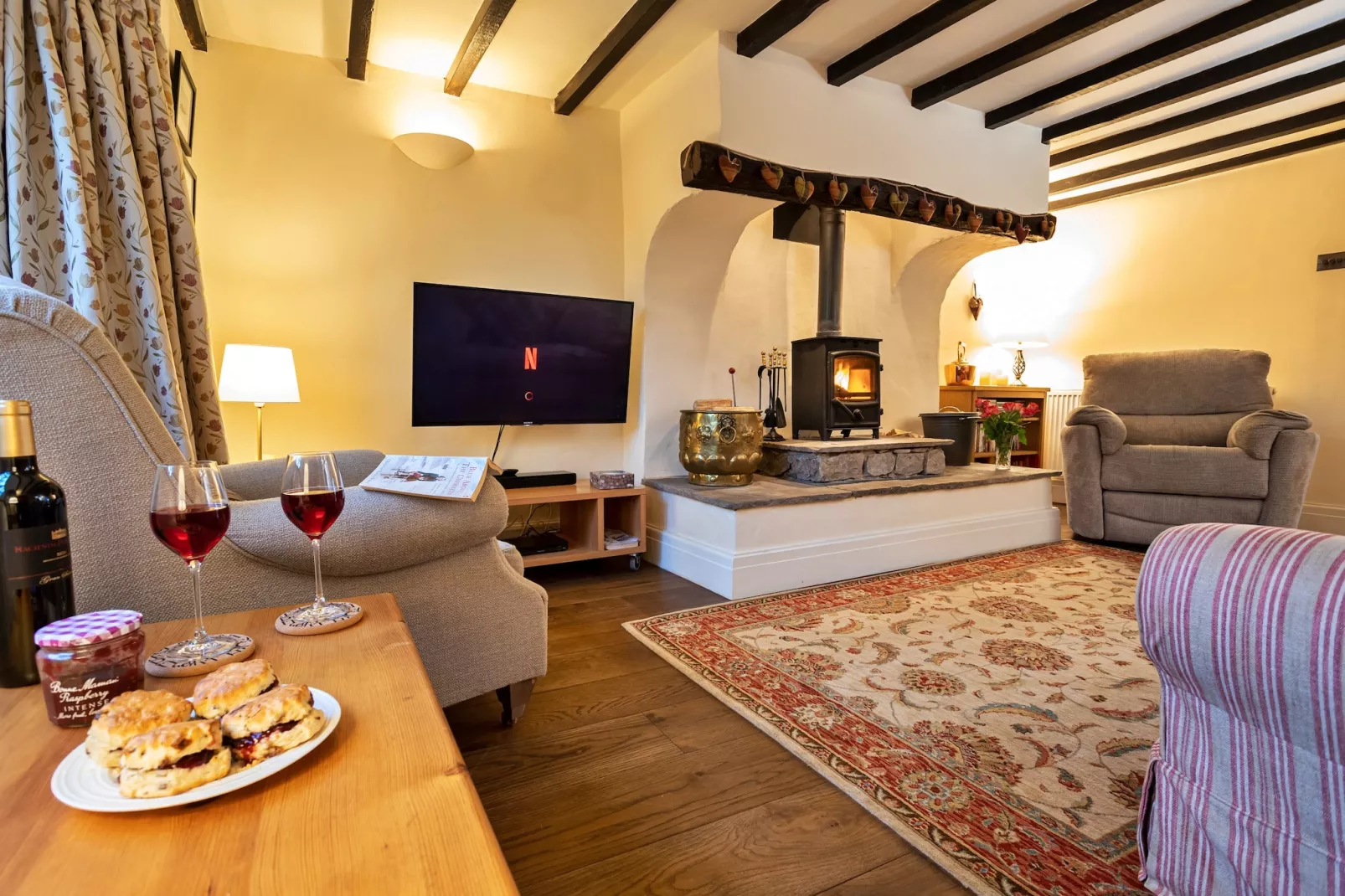 Two Storrs Cottages-Woonkamer