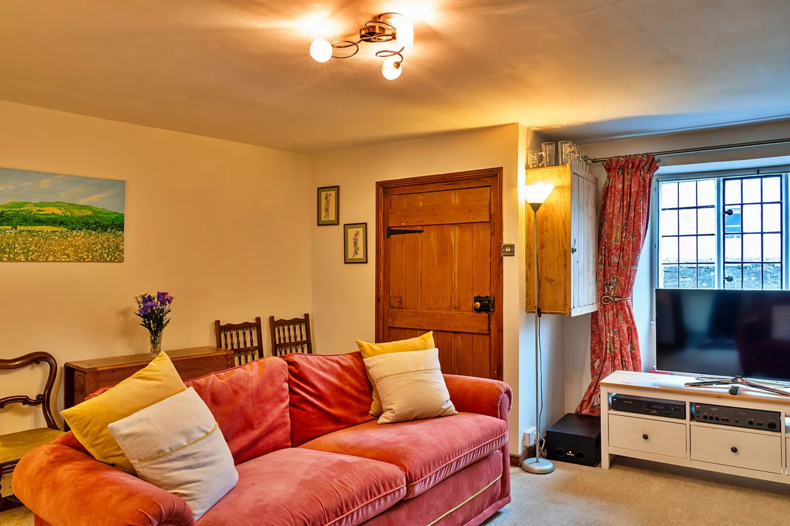 Clematis Cottage-Woonkamer