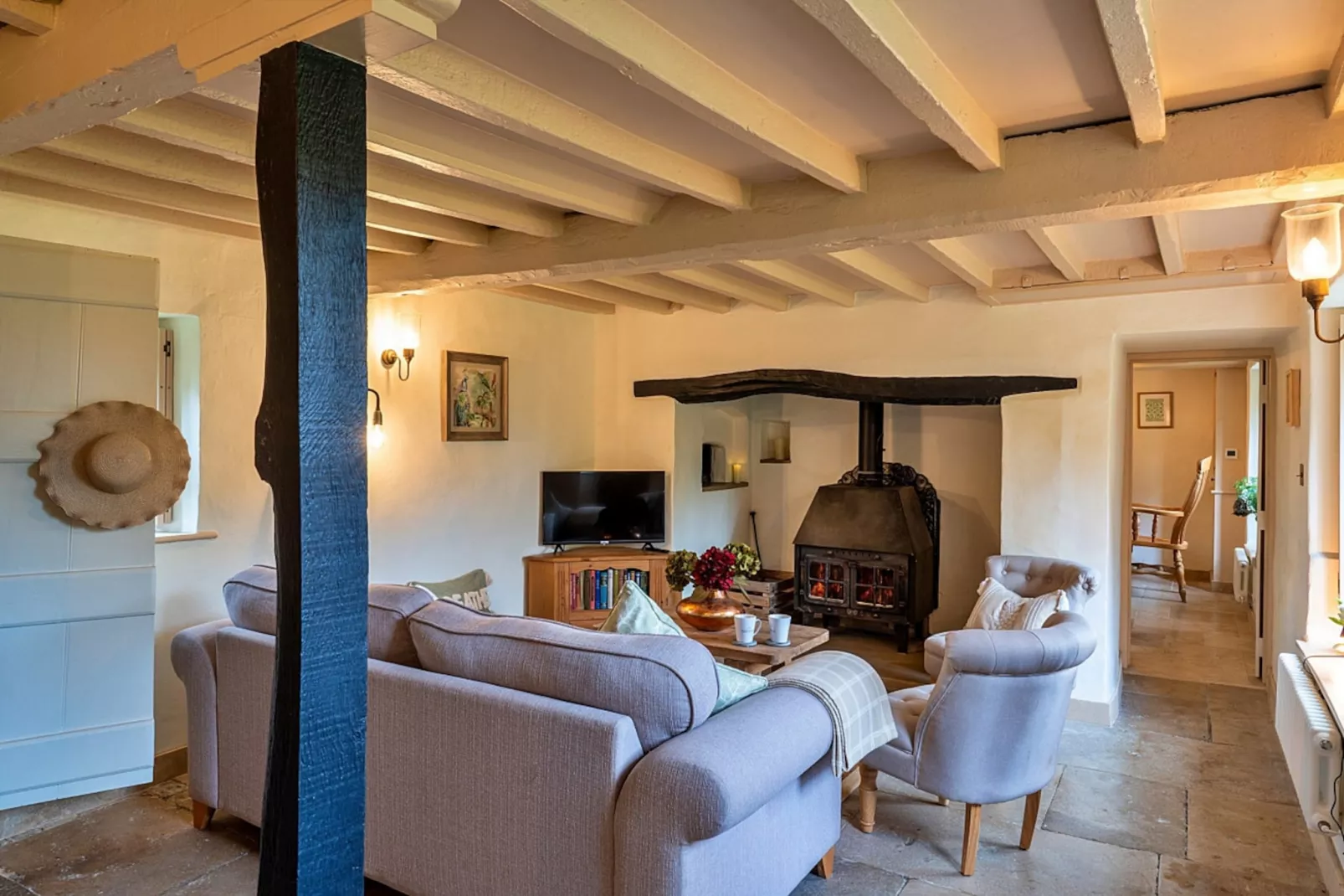 The Thatch at Winterborne Houghton-Woonkamer