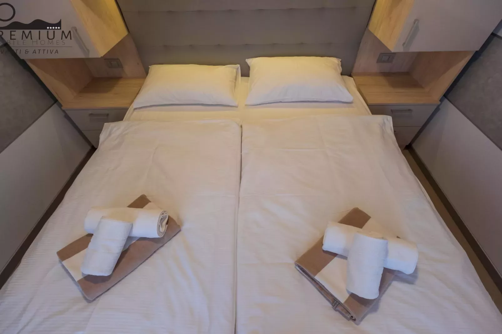 Charming Two-bedroom Mobile Homes Drage - Mobile Home with Sea View-Slaapkamer