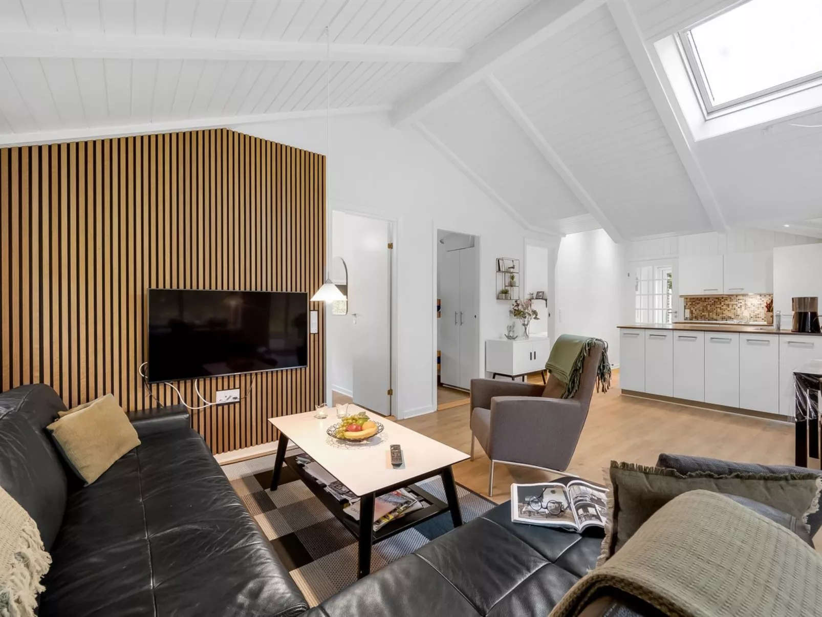 "Famke" - 1km from the sea-Binnen