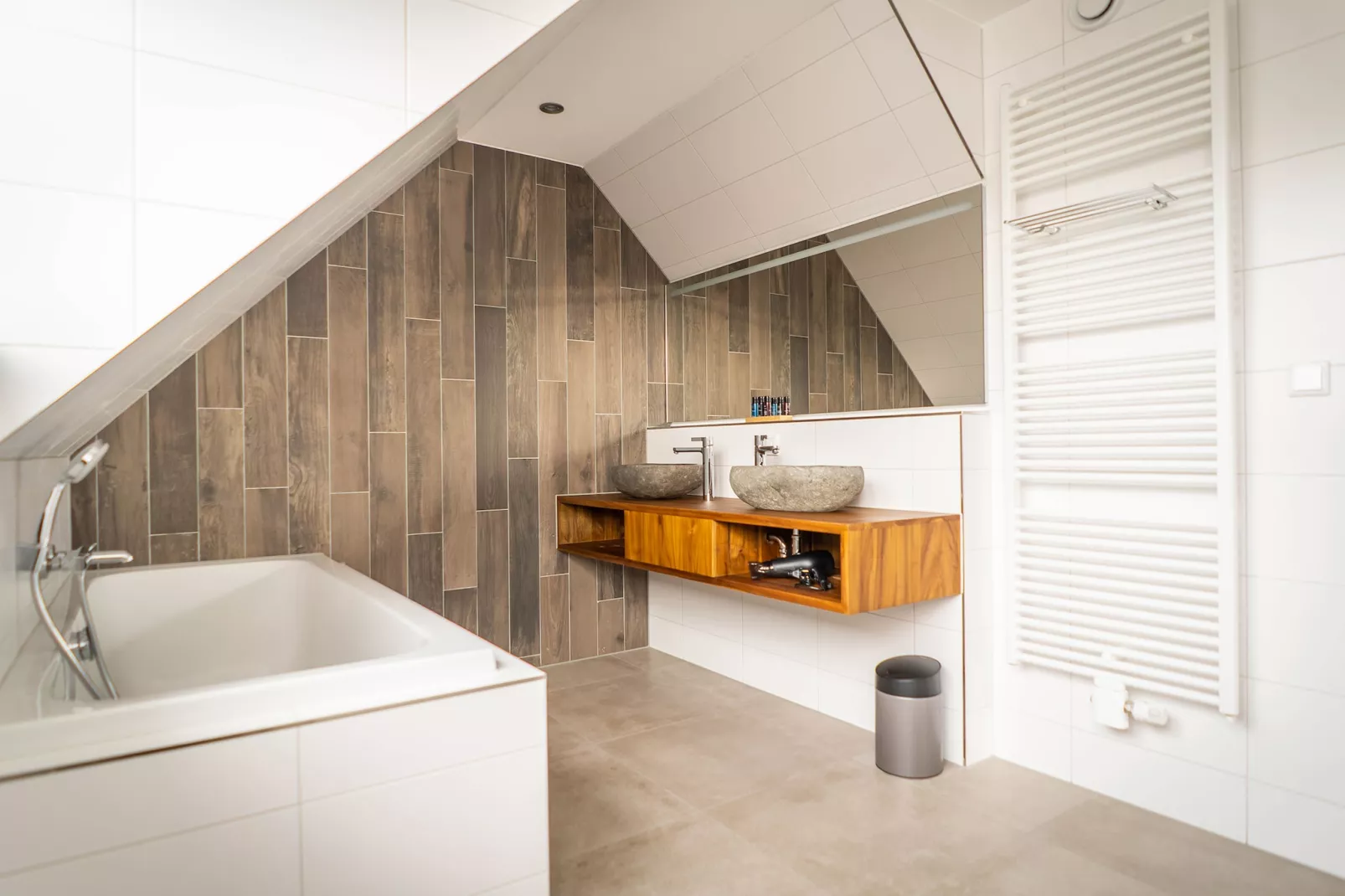 Hodshonstraat B-12-Badkamer