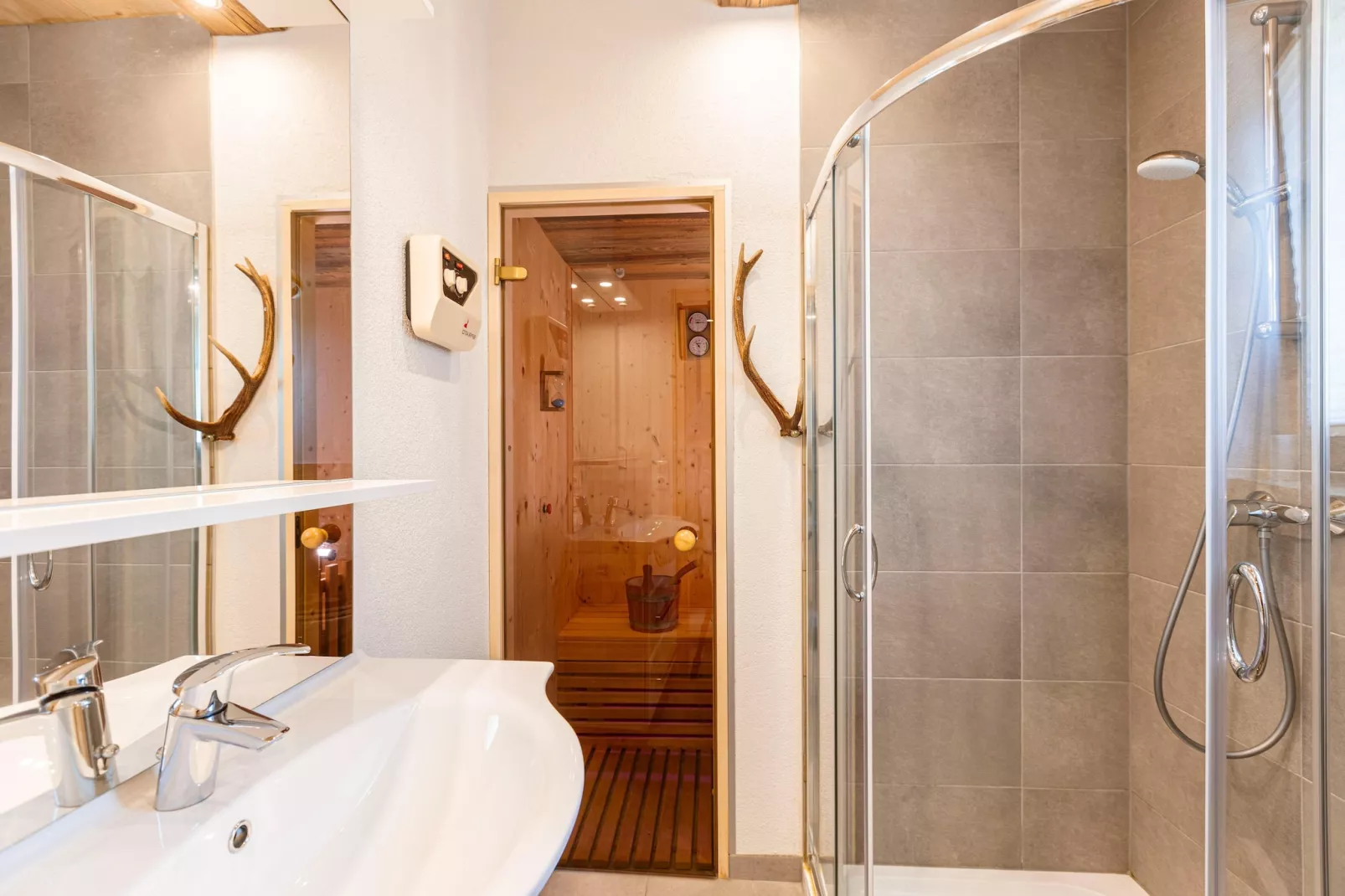 Kreischberg Chalet 29a-Badkamer