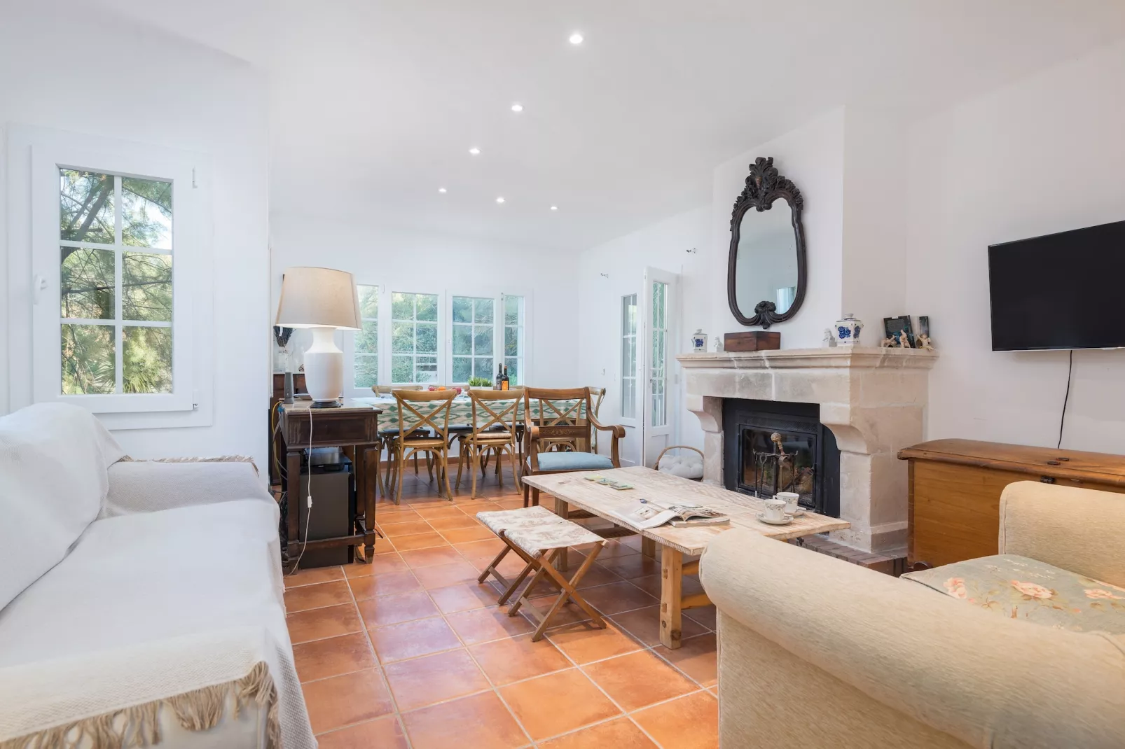 Villa Herdain-Image-tags.