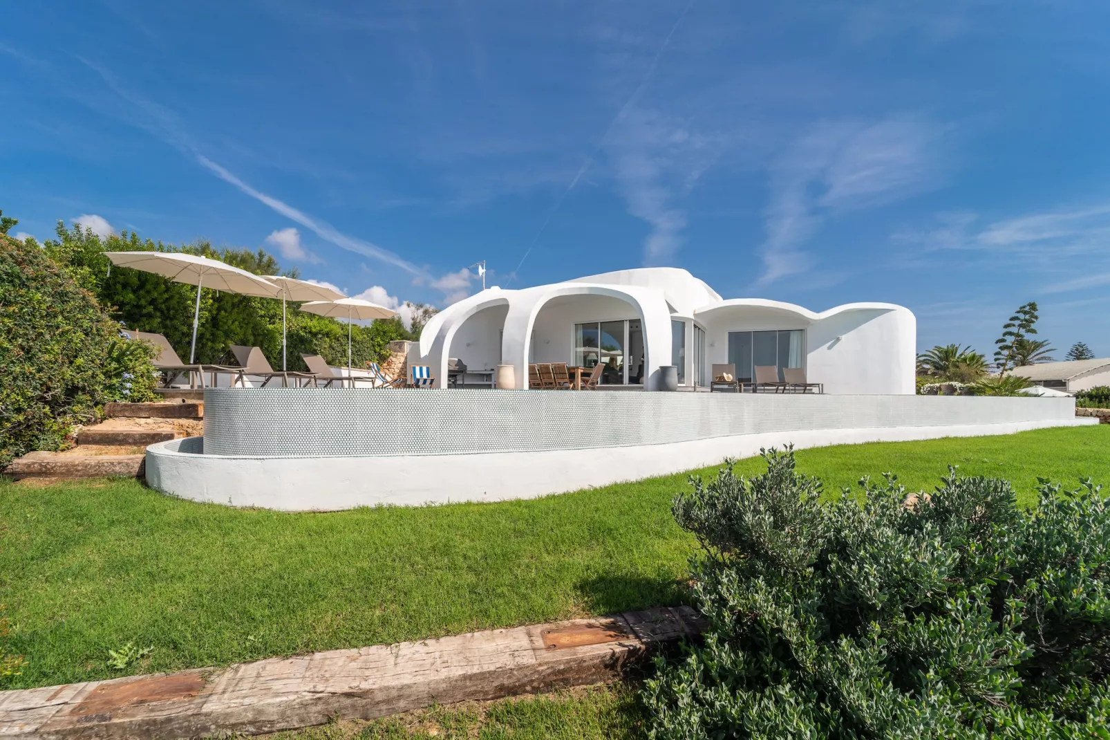 Villa Gaudina-Buitenkant zomer