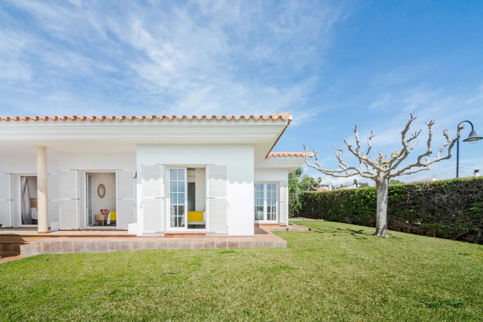 Villa Maricel-Buitenkant zomer