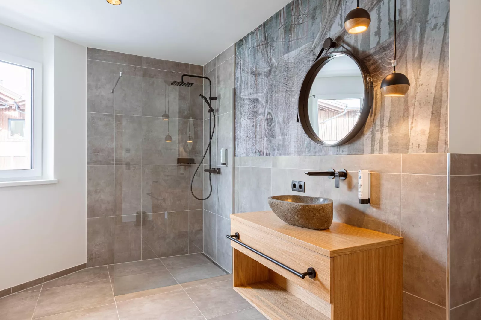 Fiss Suites 13-Badkamer