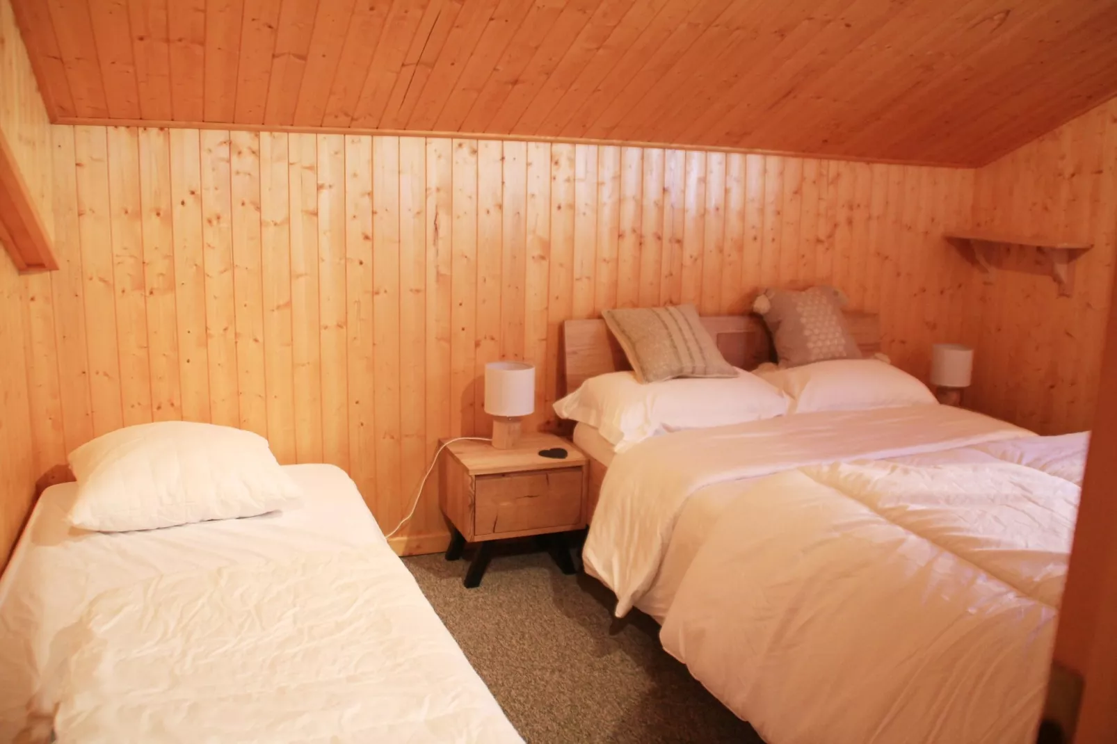 Chalet Ecureuil ECR CHARMING & NATURE 5 Pers.-Slaapkamer
