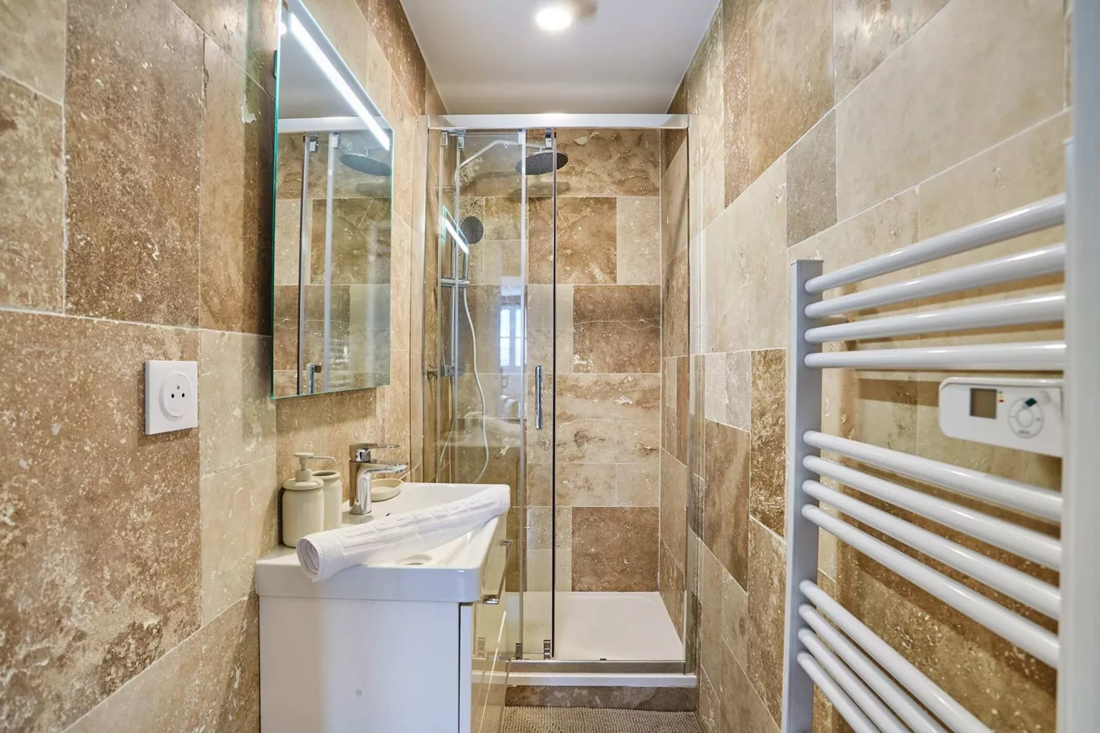 BEAUMARCHAIS 4 5G 2-Badkamer