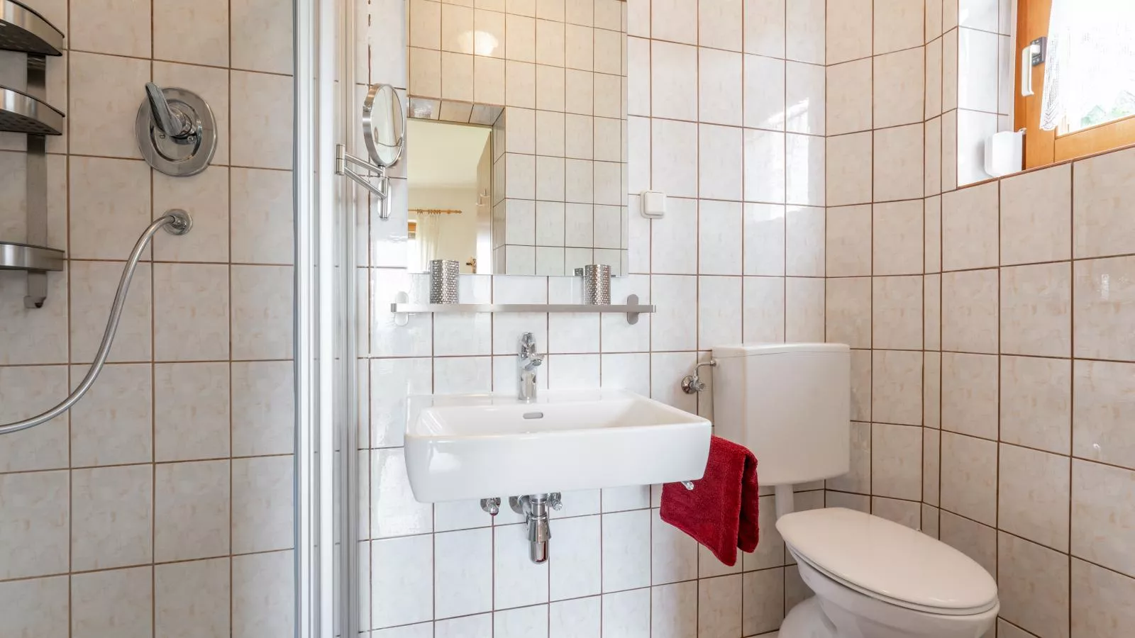 Landhaus zur Sonne-Badkamer