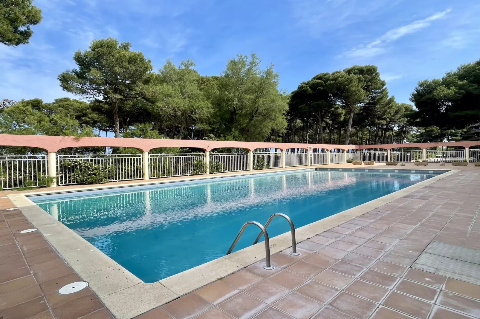 SALLES BEACH 33-Zwembad