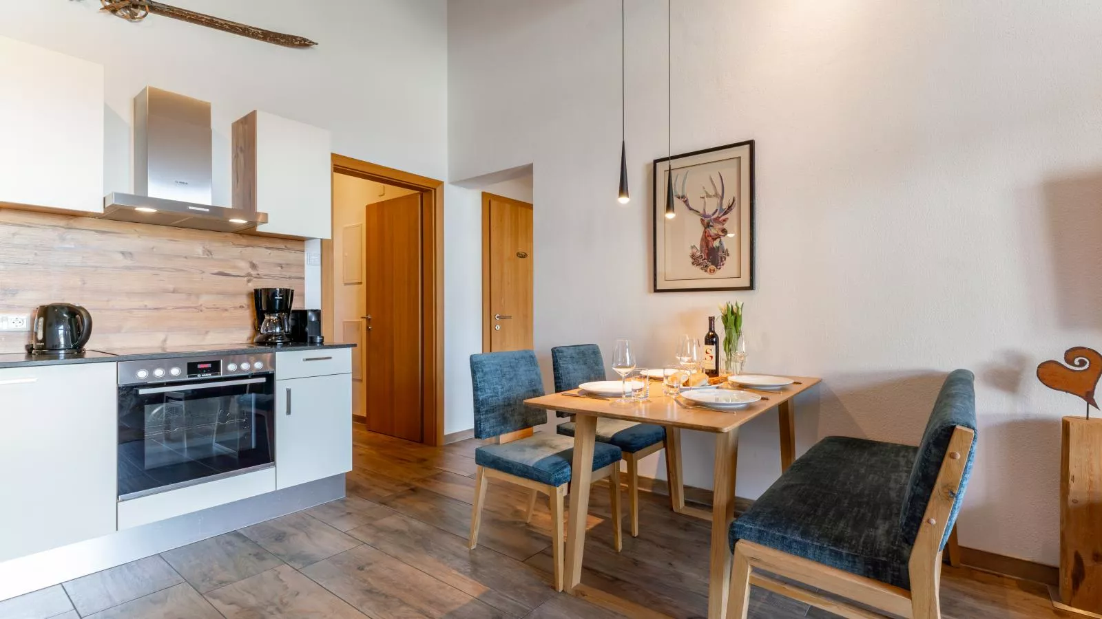 Tauern Suites Mitterwirt TOP 323-Eetkamer