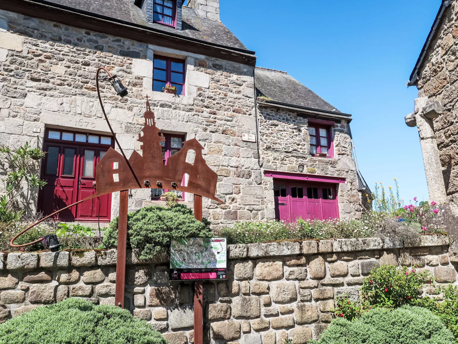 La Fée Margot-Omgeving
