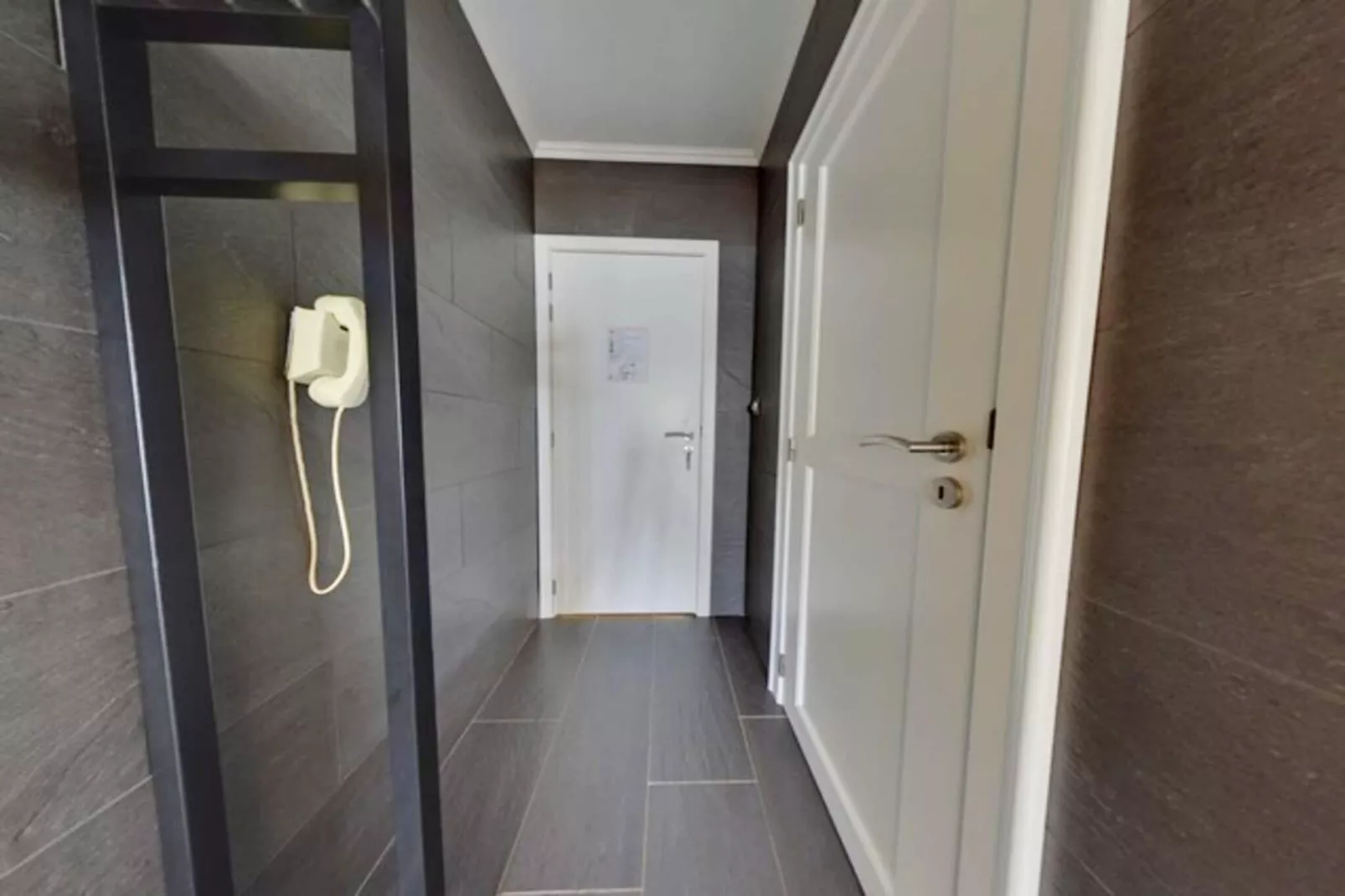 ALMO 0901/ 9S-Badkamer