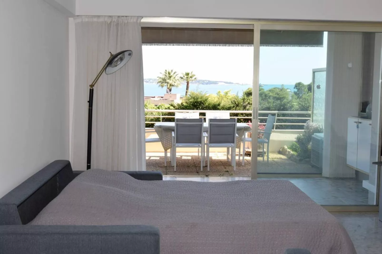 Vue Mer à Golfe-Juan Proche Cannes Plage et Garage-Slaapkamer