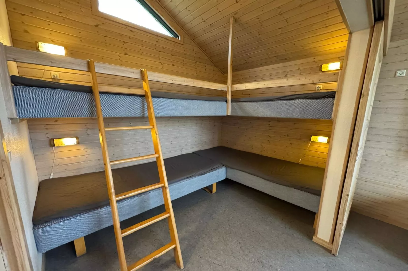 Udsigtskabine til 5 personer25m²-Binnen