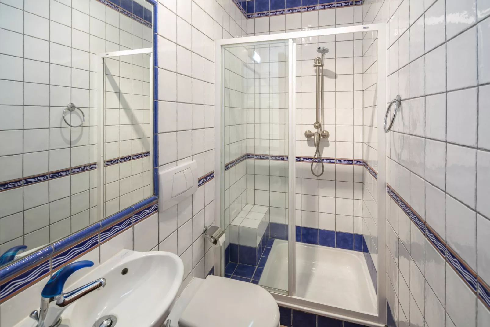 39 Terraços de Benagil (Casa Mulhollanda)-Badkamer