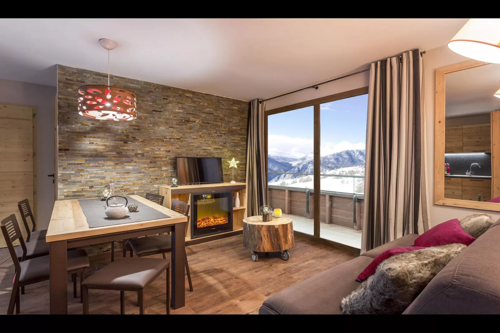 TIGNES_8PM-Woonkamer