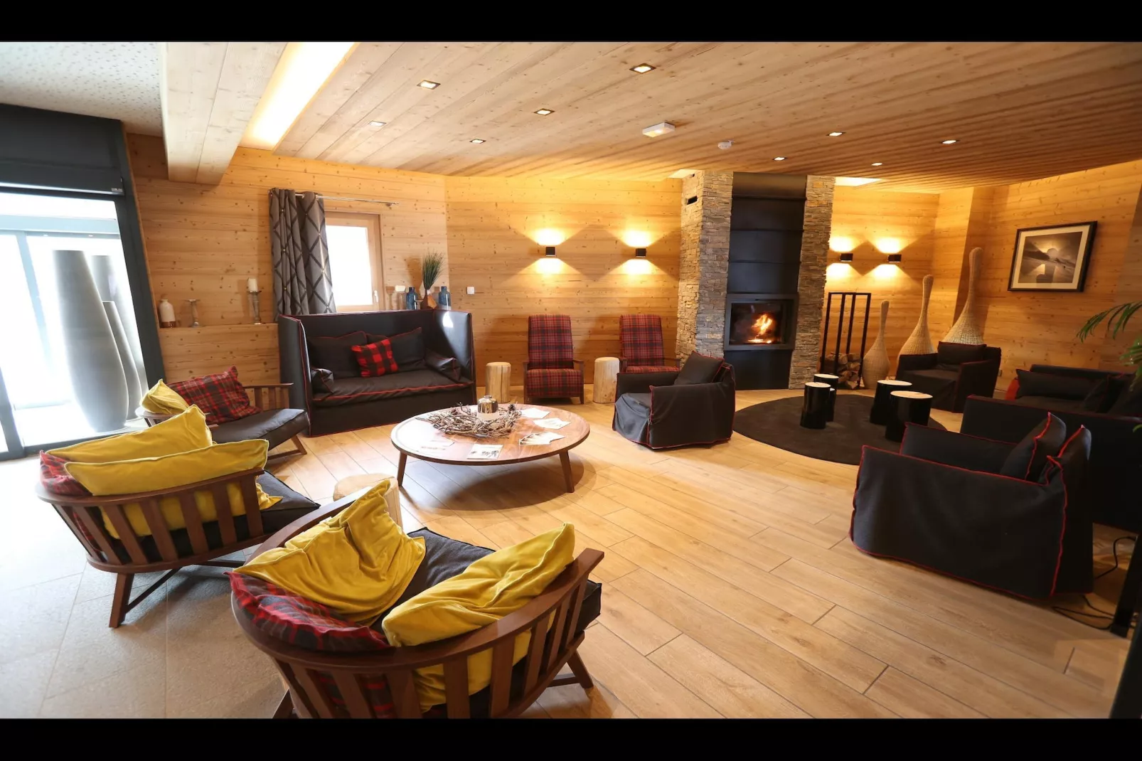 LES MENUIRES_S12V-Woonkamer