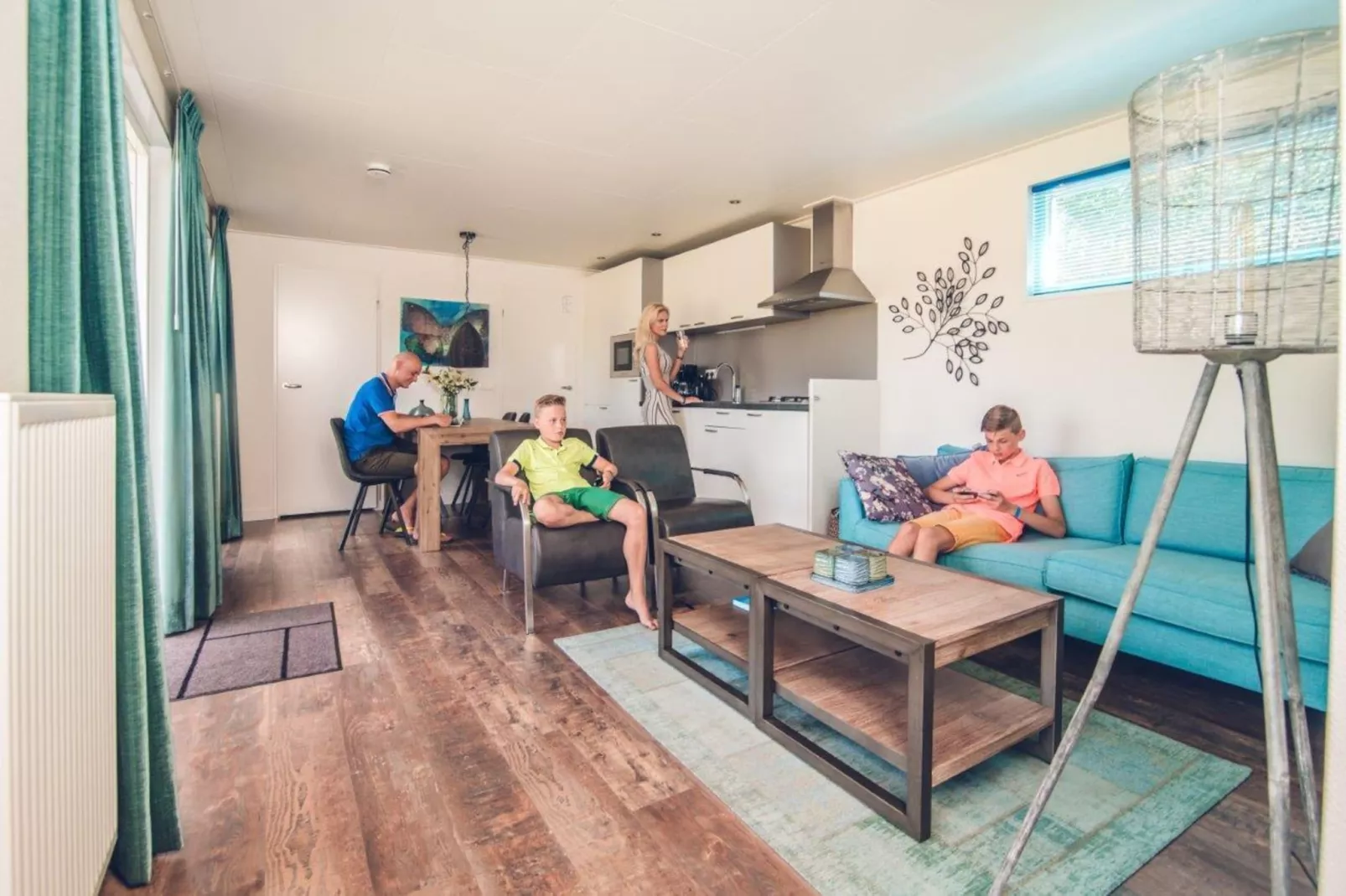 Forest Edge Chalet | 2 - 6 people-Woonkamer