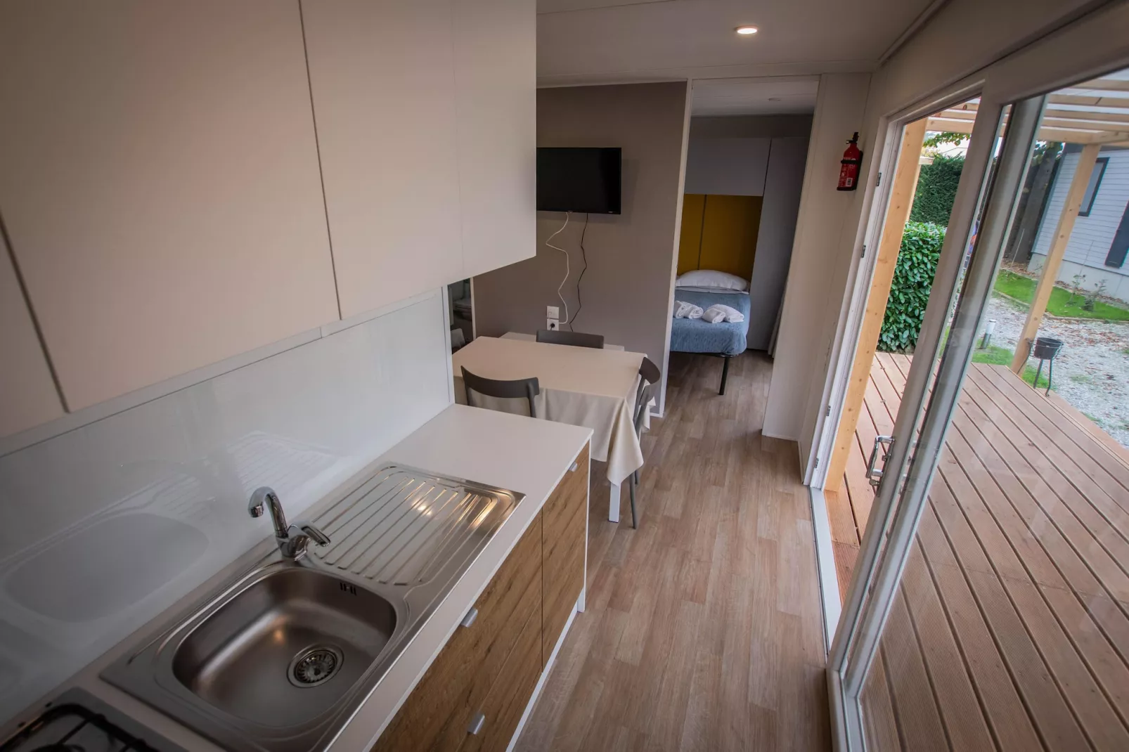 RESIDENCE ALBA VILLAGE / Studio Apartment 2 Personen M2-Keuken