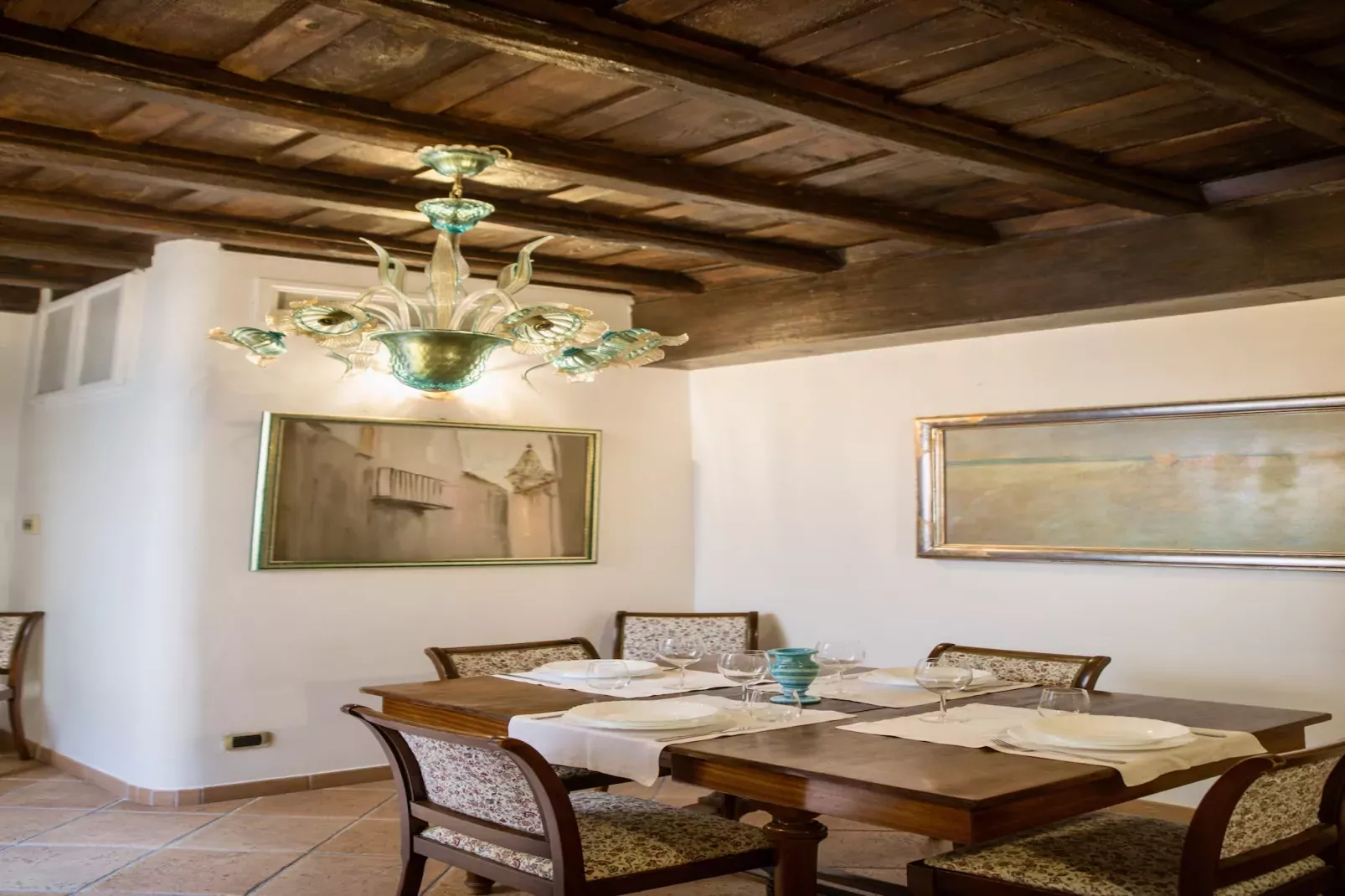 Trevi Fountain Apartment-Eetkamer