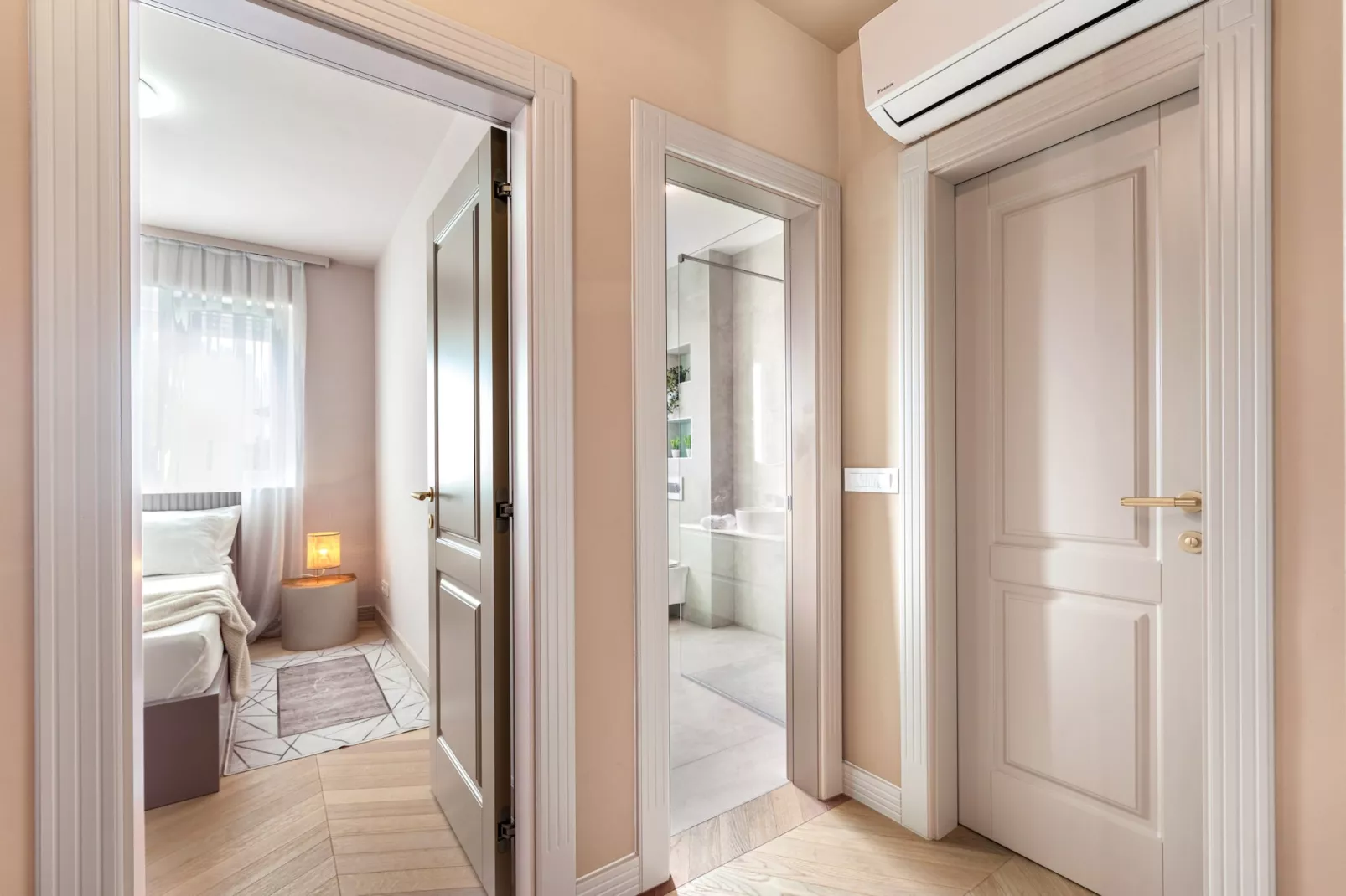 Luxury Apartment Tisa - three bedroom apartment-Overloop