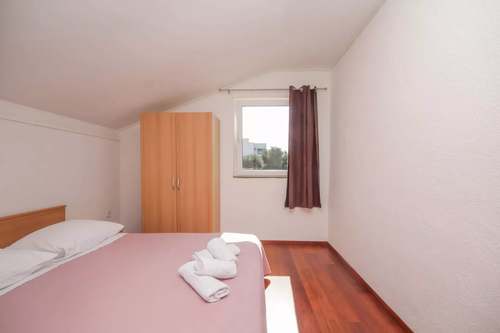 Apartments Horvat - Yellow-Slaapkamer