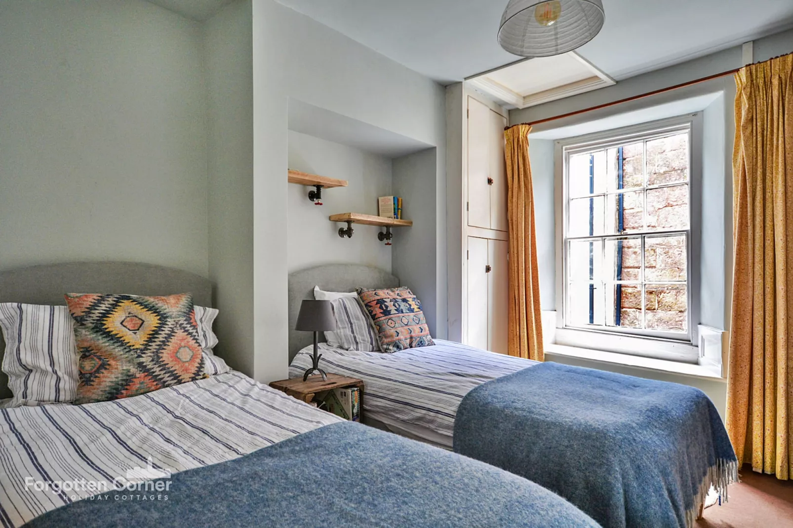 April Cottage, Cawsand-Slaapkamer