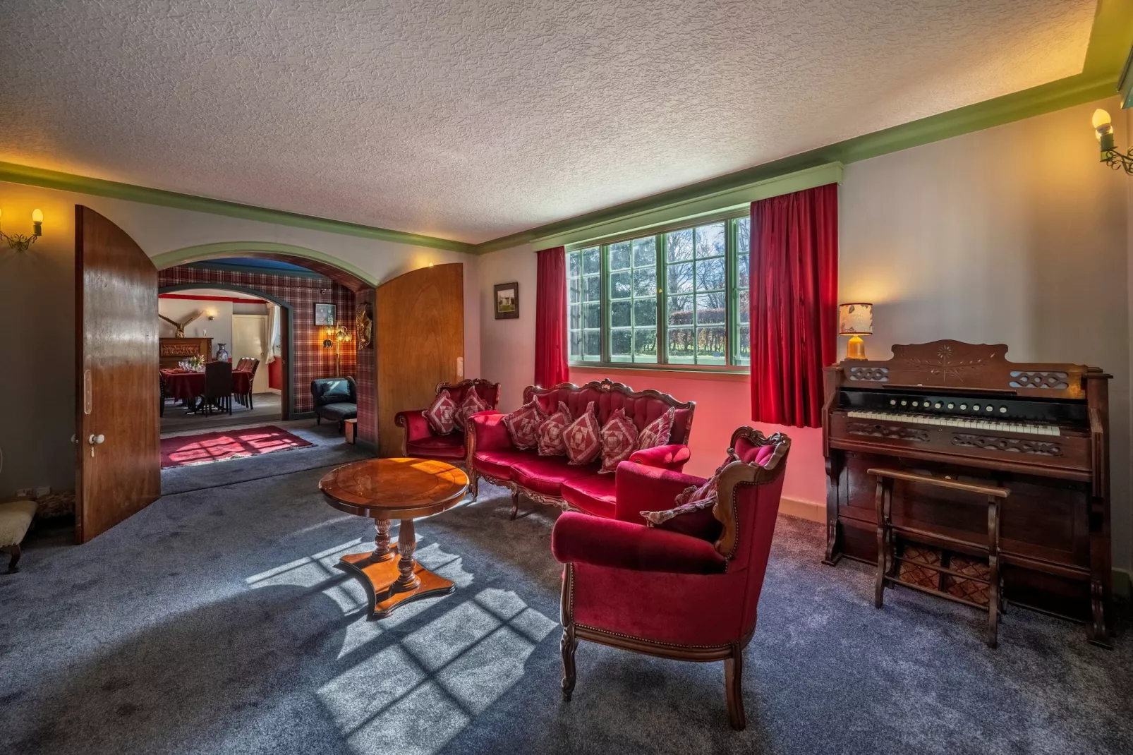 White House Retreat-Woonkamer