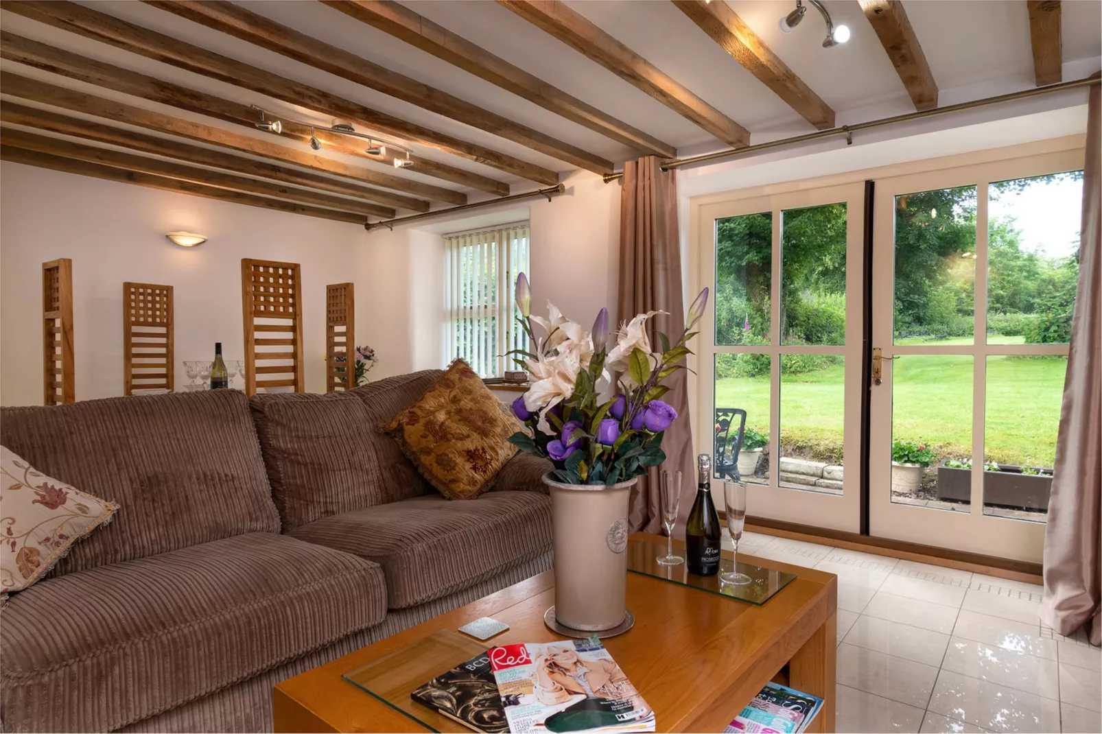 The Cottage-Woonkamer