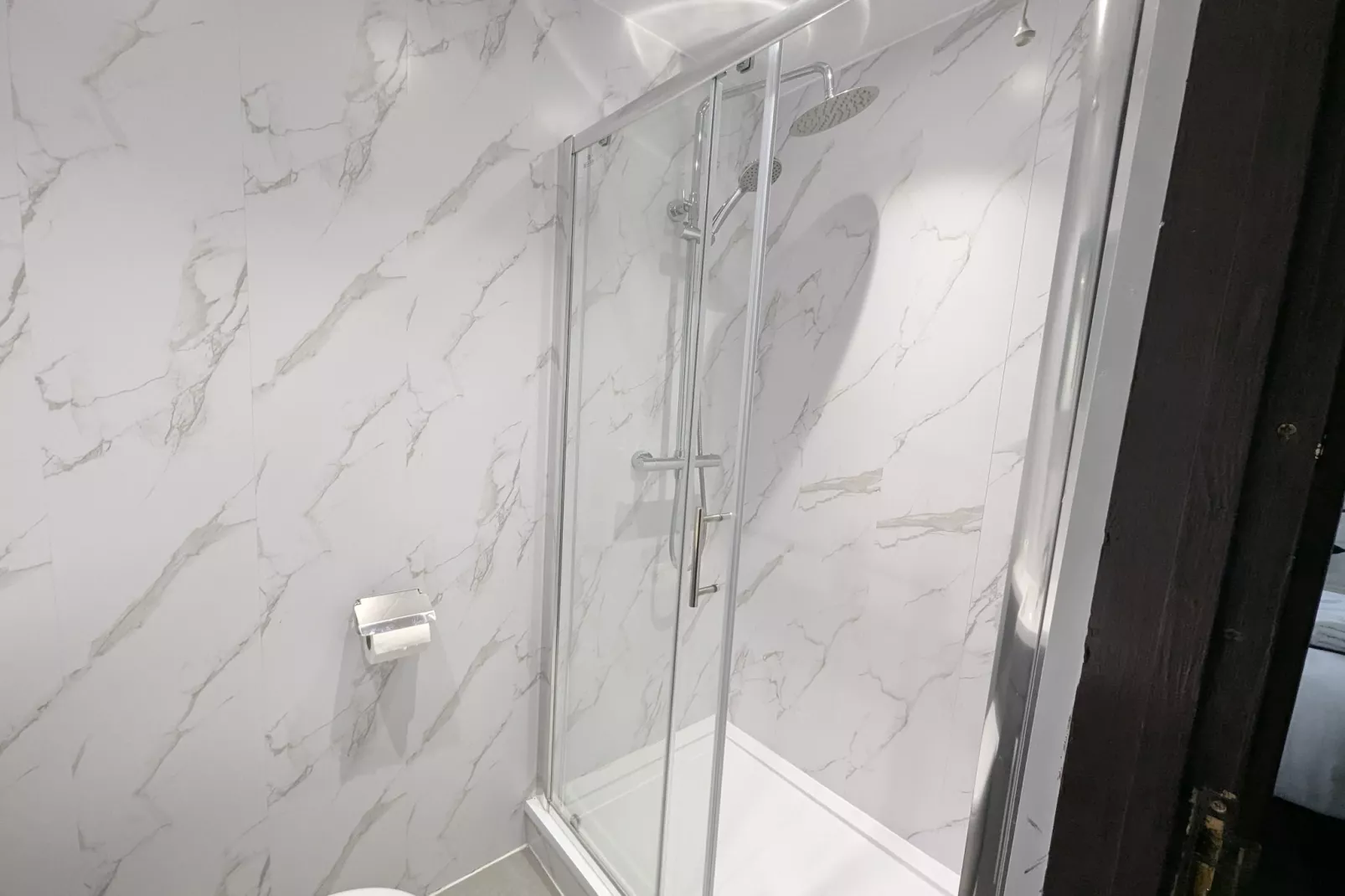 Firs Sta Single-Badkamer