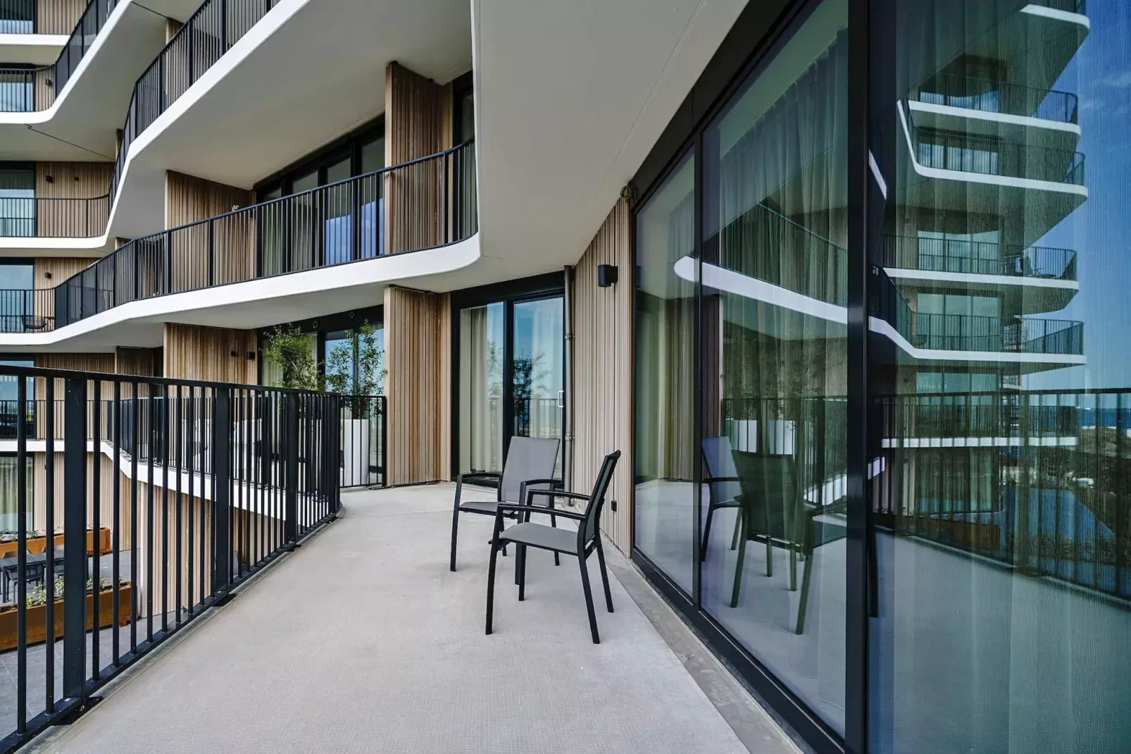 Breskens Apartments & Penthouses 7-Buitenkant zomer