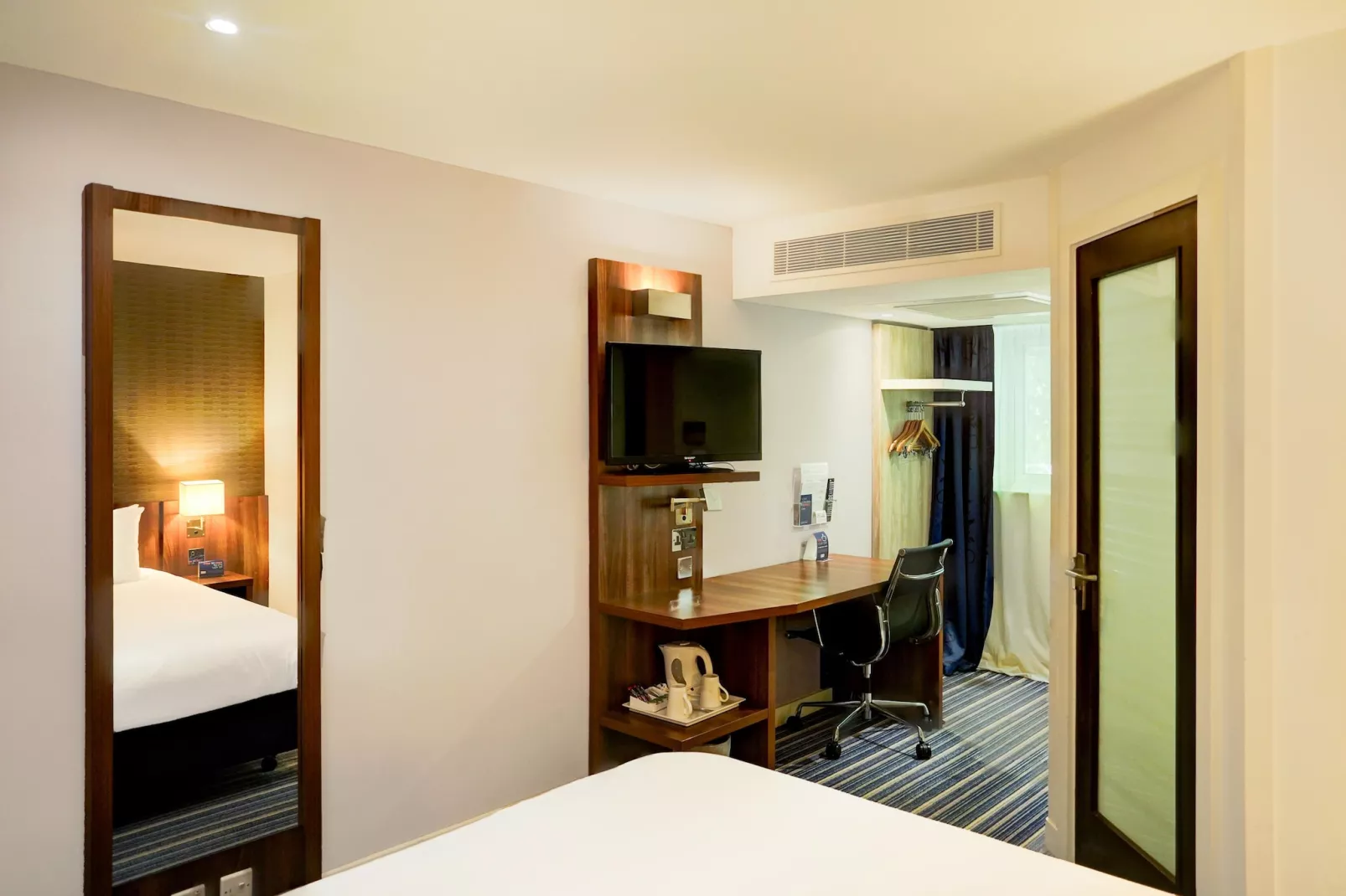 Belvilla Crewe City Centre Hotel Sta Twin-Slaapkamer