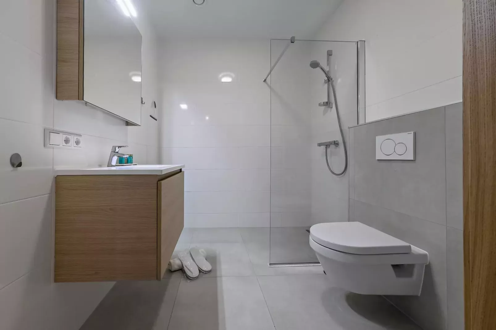 Pharos Sea Wave Panorama 16-Badkamer
