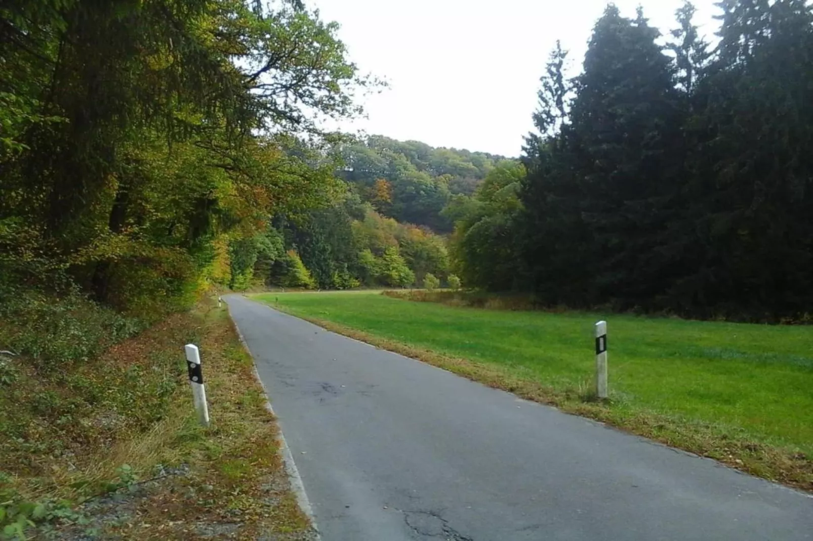 Im Westerwald-Gebieden zomer 20km