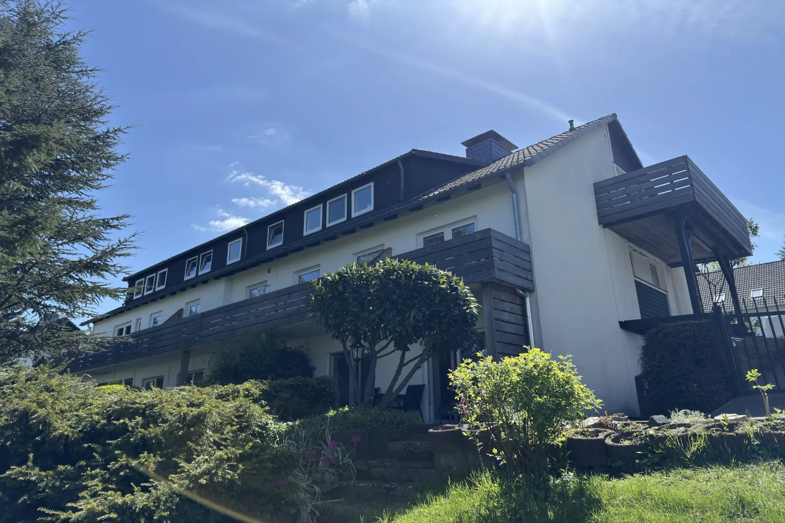 Bärenhütte 6 Personen-Buitenkant zomer