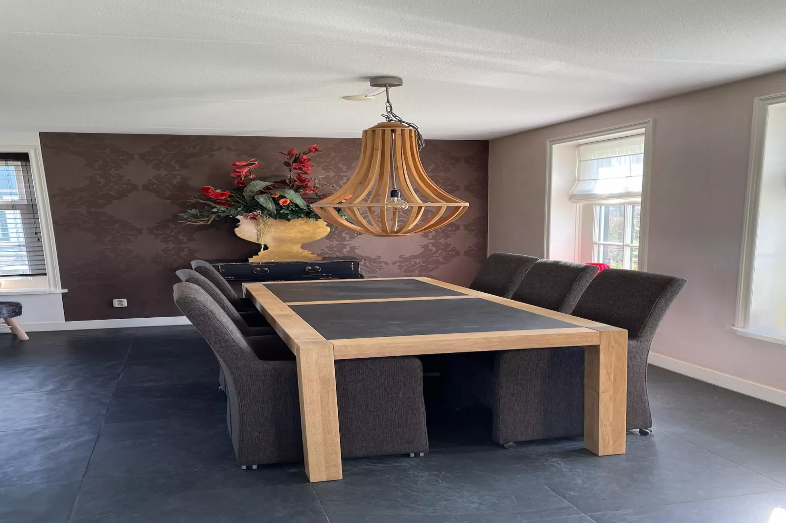 Recreatiepark Wiringherlant - Villa 14-Eetkamer