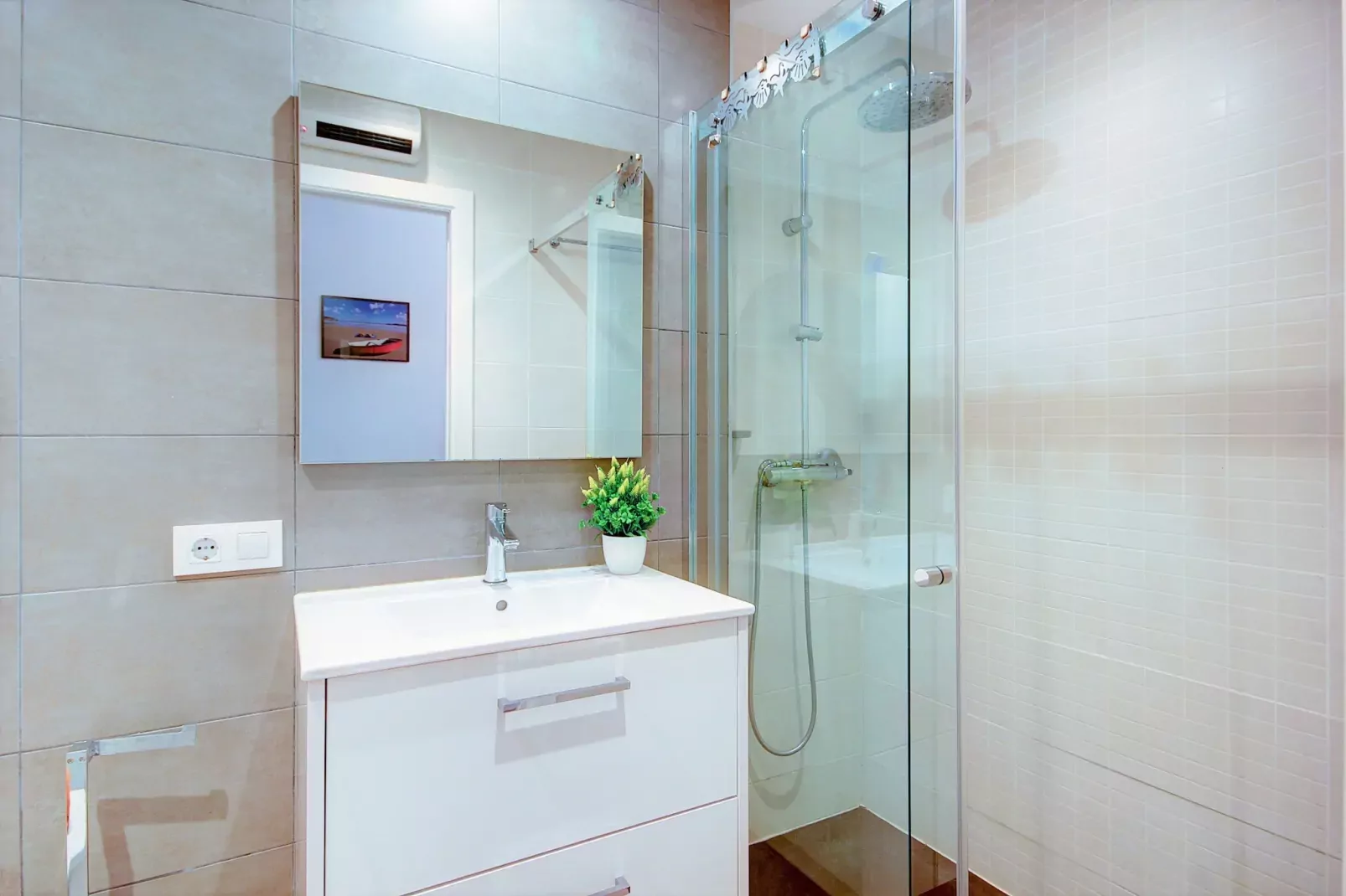 GRAN RESERVA PLAYA 9 25 Empuriabrava-Badkamer