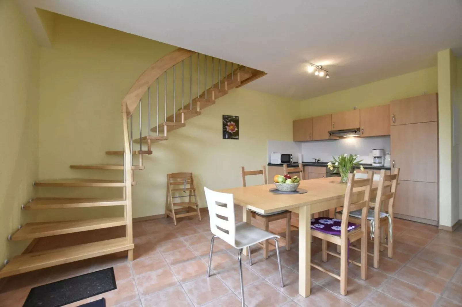 264432-Eetkamer